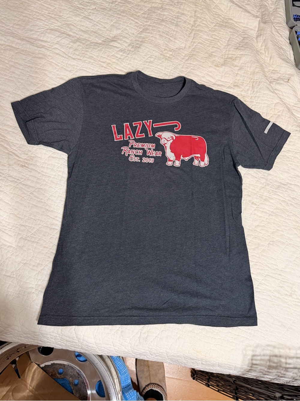 Lazy J Ranch Wear Men’s Graphic T-Shirt Charcoal Gray Bull Size M